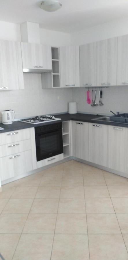 פאז'אנה Apartman Valbandon מראה חיצוני תמונה