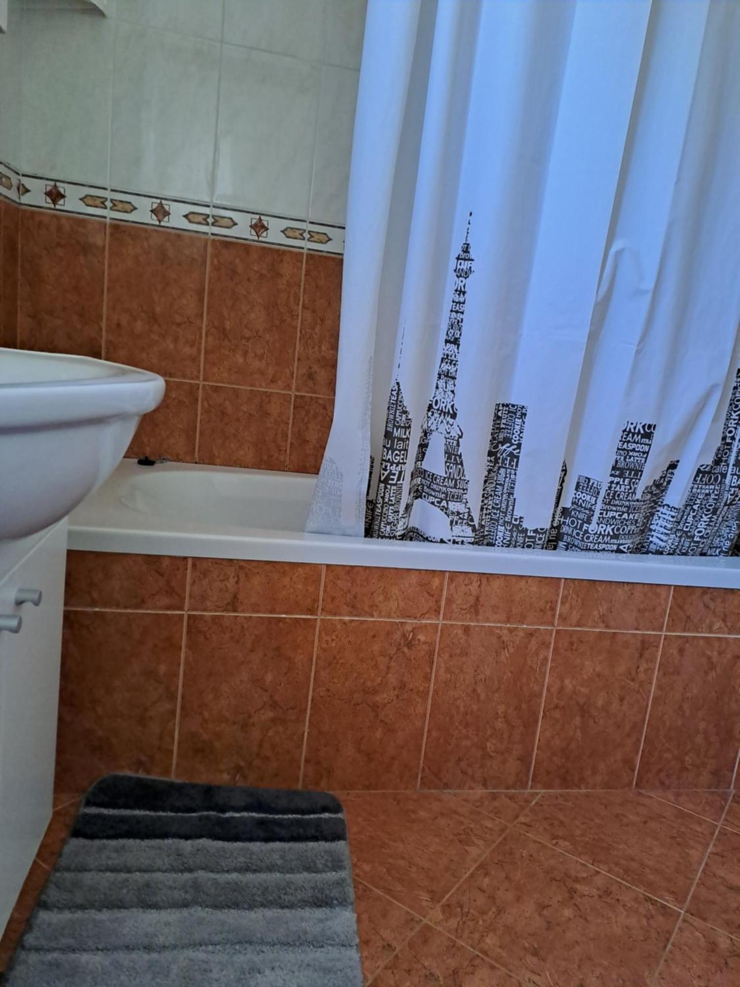פאז'אנה Apartman Valbandon מראה חיצוני תמונה